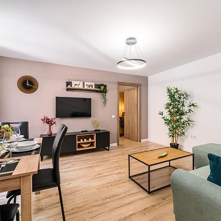 Schei Gate Apartment Брашов Экстерьер фото