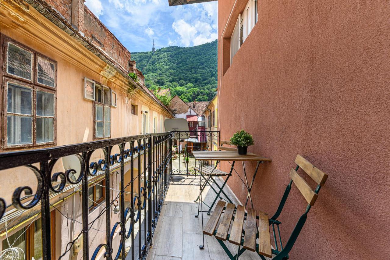 Schei Gate Apartment Брашов Экстерьер фото