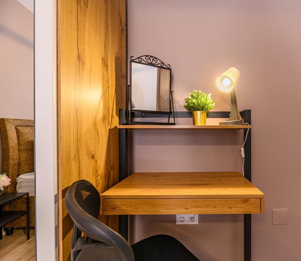 Schei Gate Apartment Брашов Экстерьер фото
